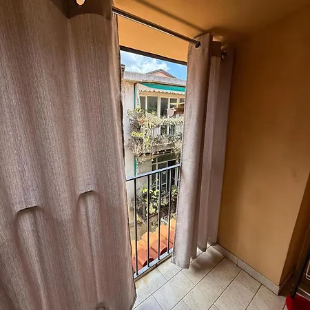 Il Mare In Piazza - In Centro Guest house