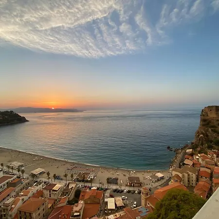 Il Mare In Piazza - In Centro 3* Scilla